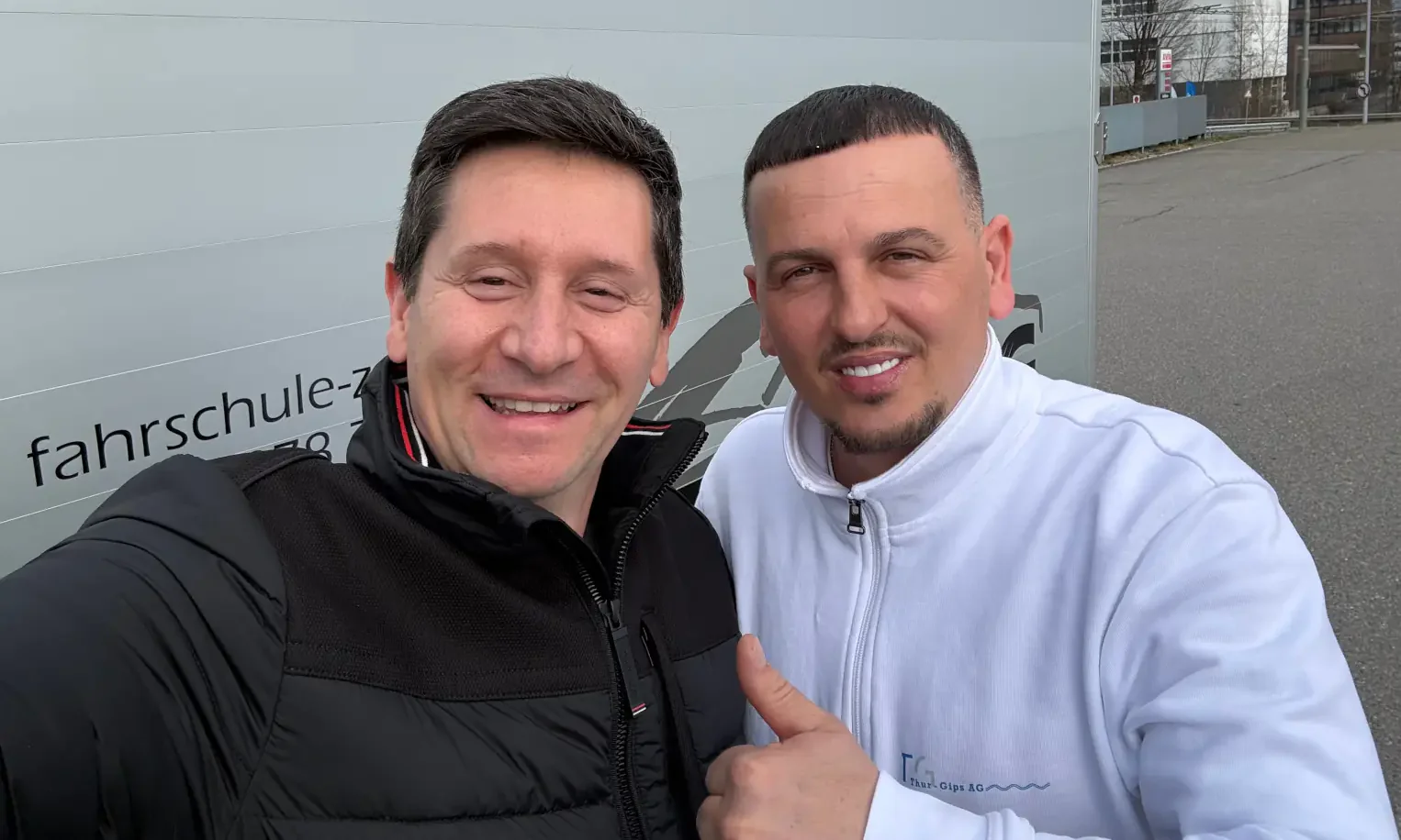Persönliche Prüfungsbegleitung bei der Anhänger Fahrschule Marco Zöllig