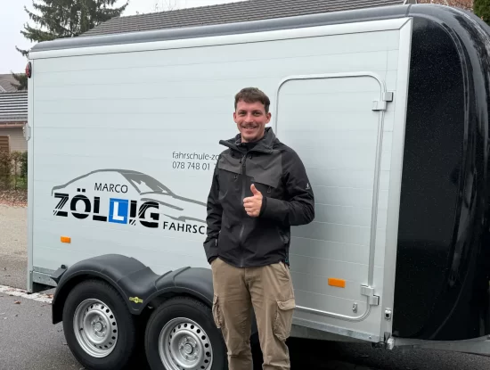 Bestandene Fahrprüfung Kategorie BE in Sulgen – Fahrschule Marco Zöllig