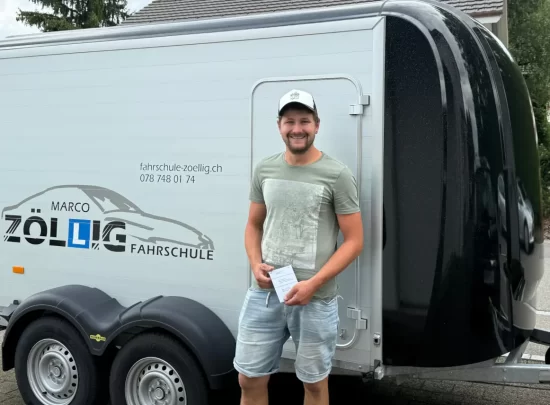 Bestandene Anhängerprüfung in Bettwiesen– Fahrschule Marco Zöllig