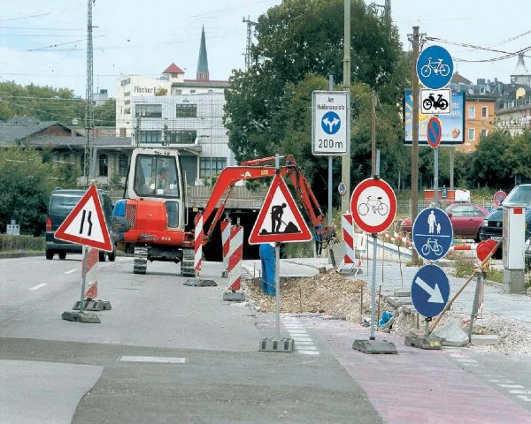 Verkehrssituation als Beispiel aus dem VKU - Fahrschule Marco Zöllig